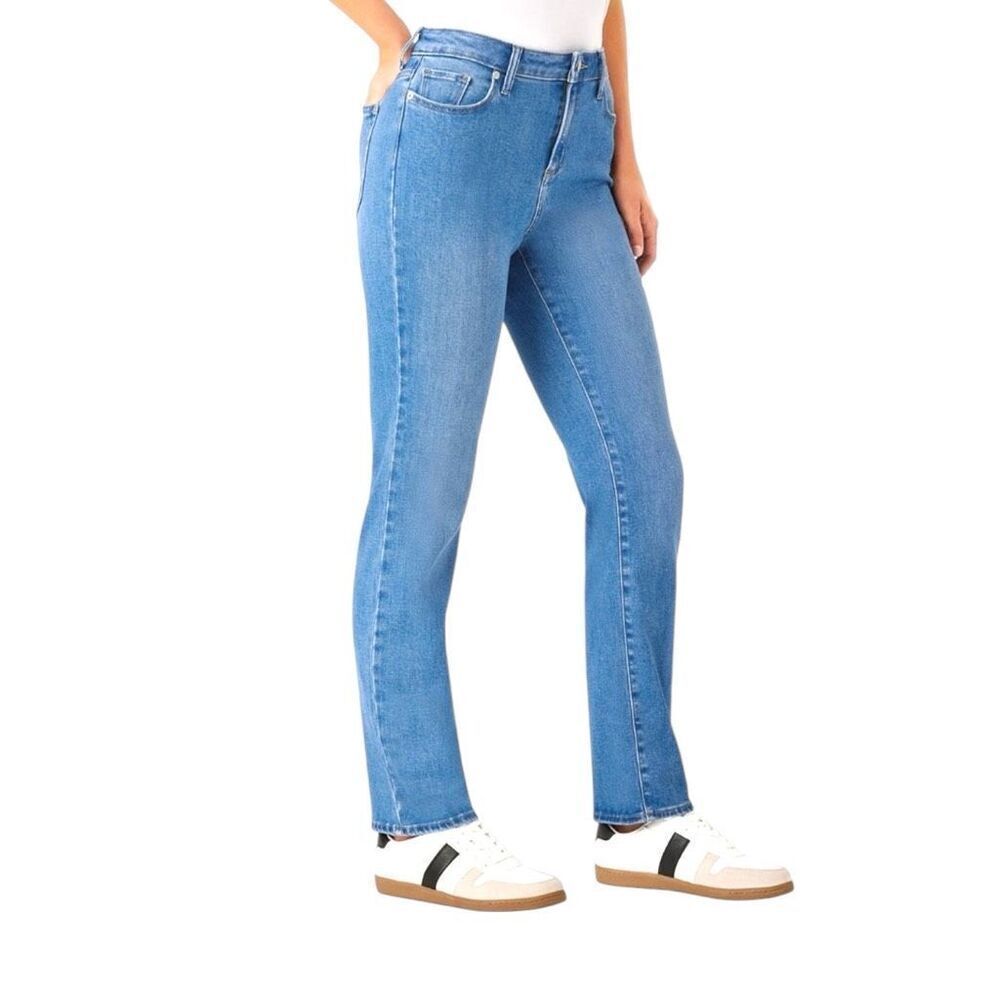 Member's Mark Women's Straight Jeans - Medium Wash - Size 8 - Picture 2 of 12